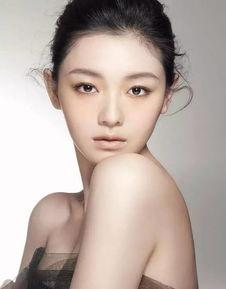 拒绝整容的明星,坚守自然美的明星风采